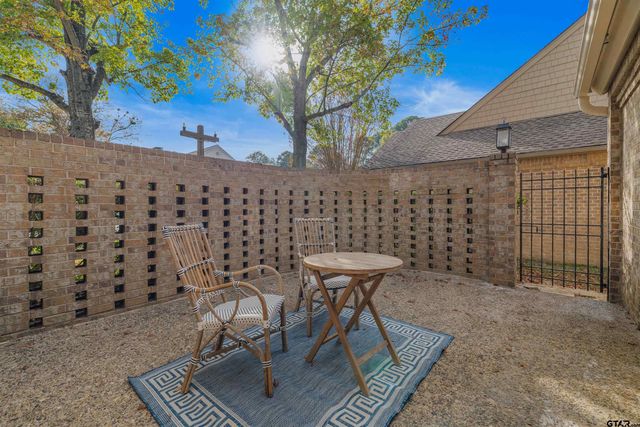 842 Ashford Ct, Tyler, TX 75703