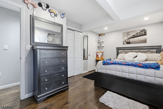 23 Roosevelt Trl, Hopatcong Boro, NJ 07843