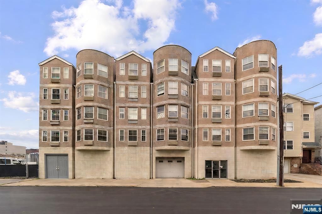56-60 Ferguson Street C1, Newark, NJ 07105