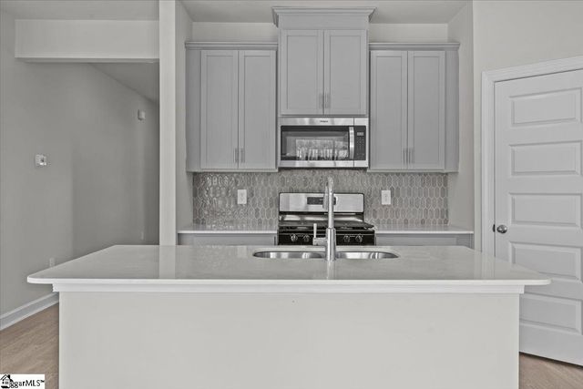 210 Tantalus Street, Gray Court, SC 29645