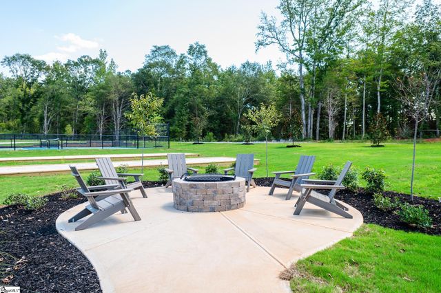 210 Tantalus Street, Gray Court, SC 29645