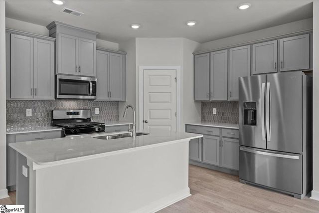 210 Tantalus Street, Gray Court, SC 29645