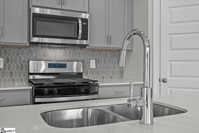 210 Tantalus Street, Gray Court, SC 29645