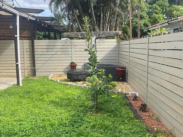 11221 NE 9th Ave 0, Biscayne Park, FL 33161