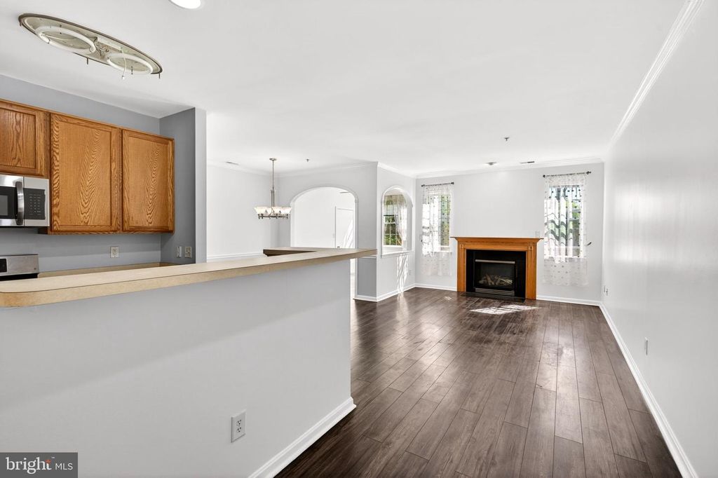 Image 19 of property listing at 9645 DEVEDENTE DR #204, Owings Mills, MD 21117