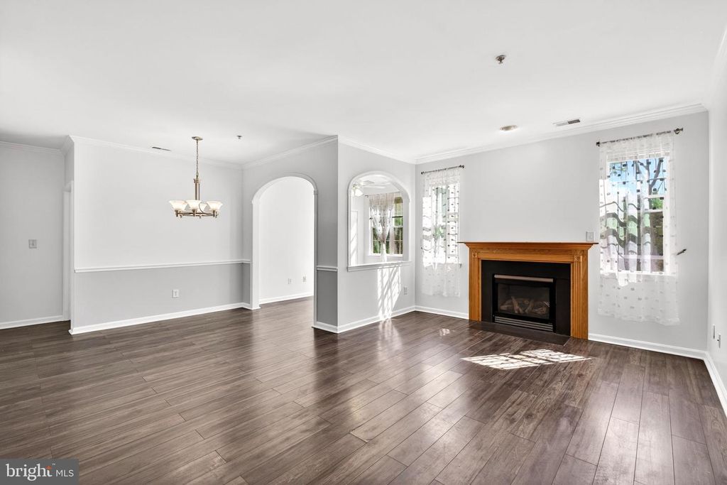 Image 2 of property listing at 9645 DEVEDENTE DR #204, Owings Mills, MD 21117