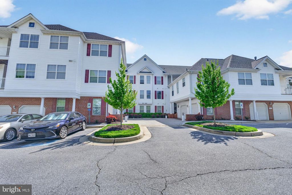 Image 23 of property listing at 9645 DEVEDENTE DR #204, Owings Mills, MD 21117