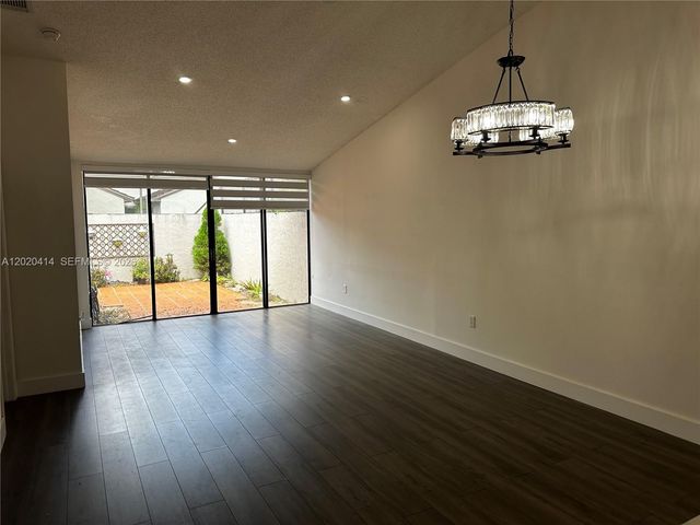 13350 SW 88th Ter F, Miami, FL 33186