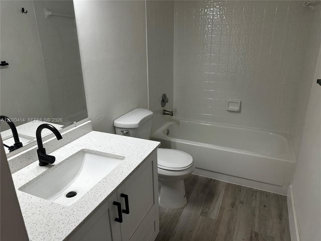 13350 SW 88th Ter F, Miami, FL 33186