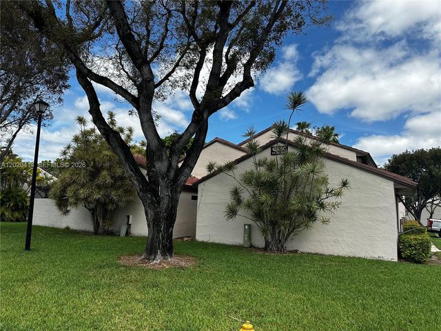 13350 SW 88th Ter F, Miami, FL 33186