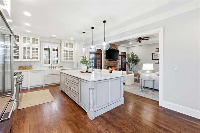 18 Starlight NW Drive, Cartersville, GA 30121