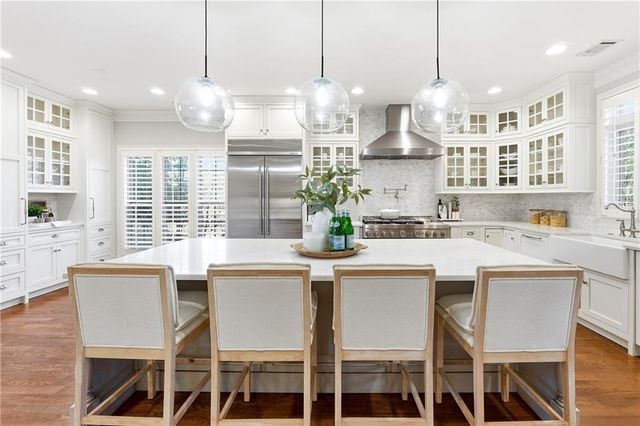 18 Starlight NW Drive, Cartersville, GA 30121