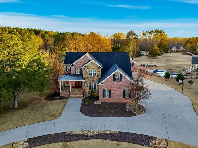 18 Starlight NW Drive, Cartersville, GA 30121