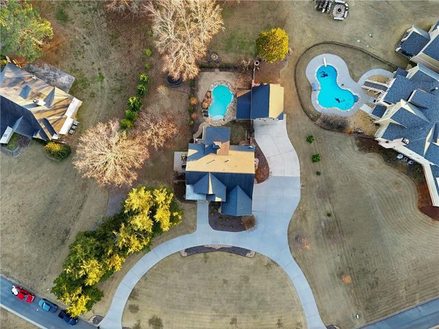 18 Starlight NW Drive, Cartersville, GA 30121