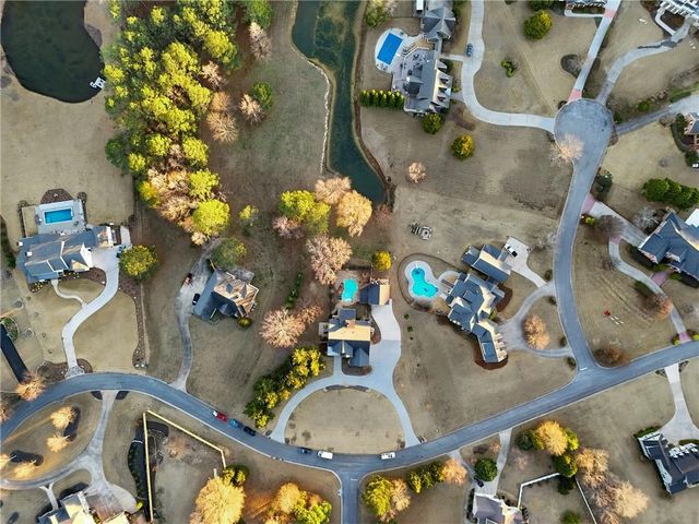 18 Starlight NW Drive, Cartersville, GA 30121