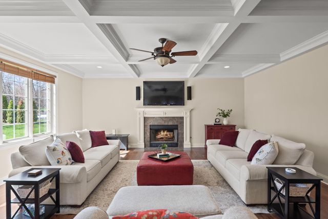 9080 Winding Trail, St. John, IN 46373