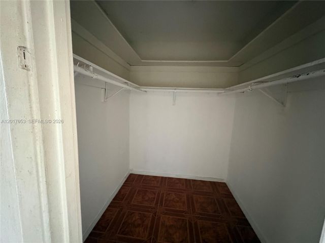 1770 NE 191st St 203-1, Miami, FL 33179