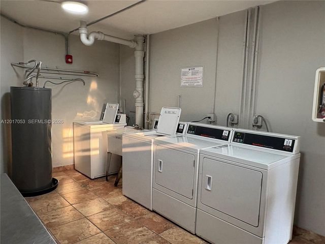 1770 NE 191st St 203-1, Miami, FL 33179