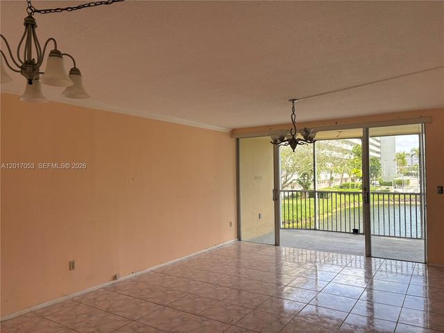 1770 NE 191st St 203-1, Miami, FL 33179