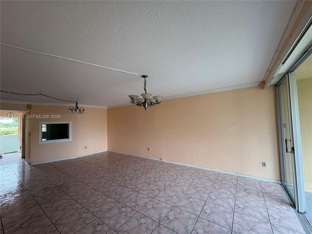 1770 NE 191st St 203-1, Miami, FL 33179