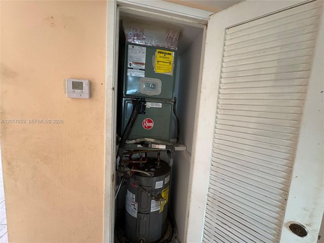 1770 NE 191st St 203-1, Miami, FL 33179