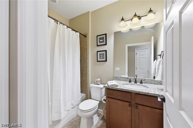 7156 Live Oak DR, Naples, FL 34114