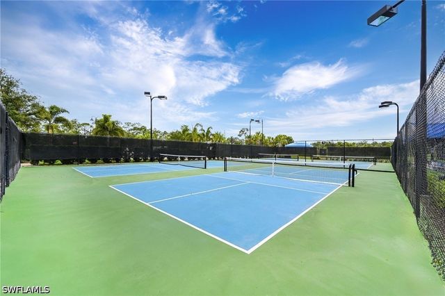 7156 Live Oak DR, Naples, FL 34114