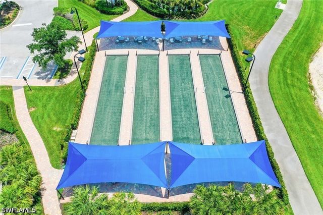 7156 Live Oak DR, Naples, FL 34114