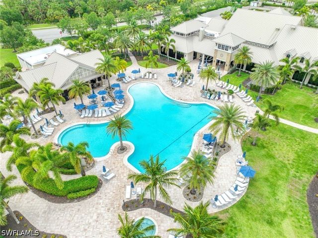 7156 Live Oak DR, Naples, FL 34114