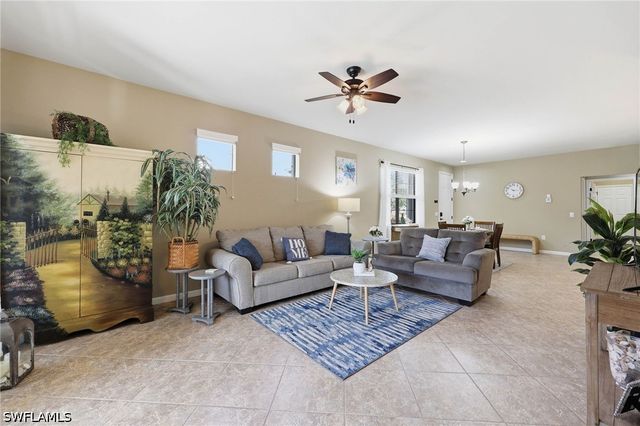 7156 Live Oak DR, Naples, FL 34114