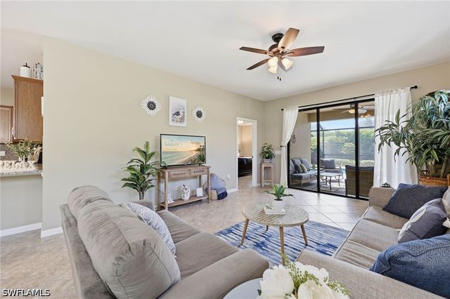 7156 Live Oak DR, Naples, FL 34114