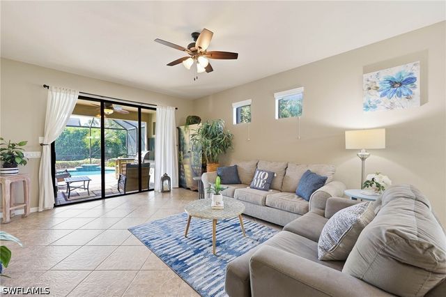 7156 Live Oak DR, Naples, FL 34114