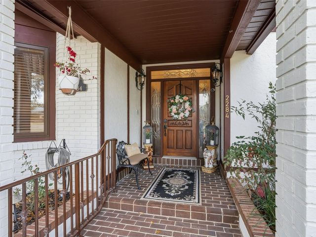 2284 SE LAUREL RUN DRIVE, Ocala, FL 34471