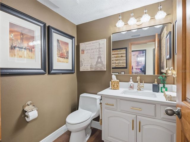 2284 SE LAUREL RUN DRIVE, Ocala, FL 34471