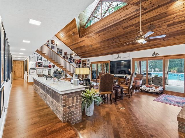 2284 SE LAUREL RUN DRIVE, Ocala, FL 34471