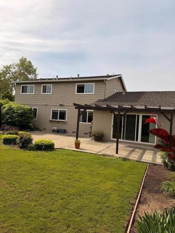 1031 Mount Darwin Drive, San Jose, CA 95120