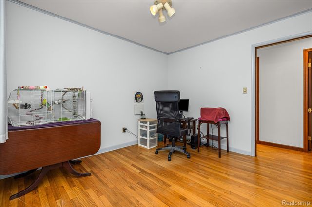 760 Waterbury Road, Highland Charter Township, MI 48356