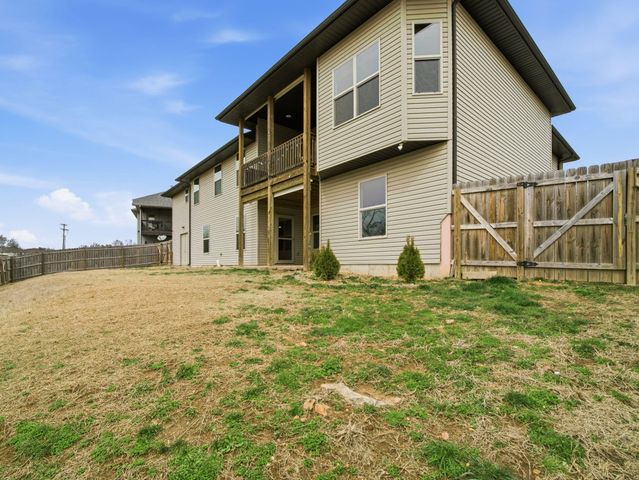 2570 E Keystone Drive, Republic, MO 65738