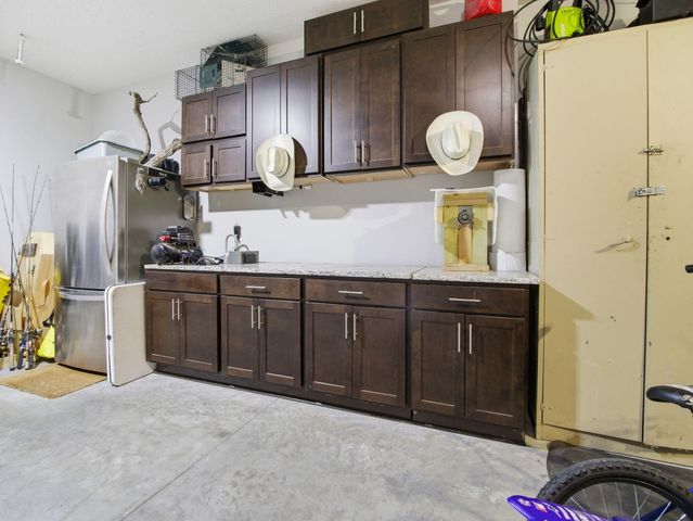 2570 E Keystone Drive, Republic, MO 65738