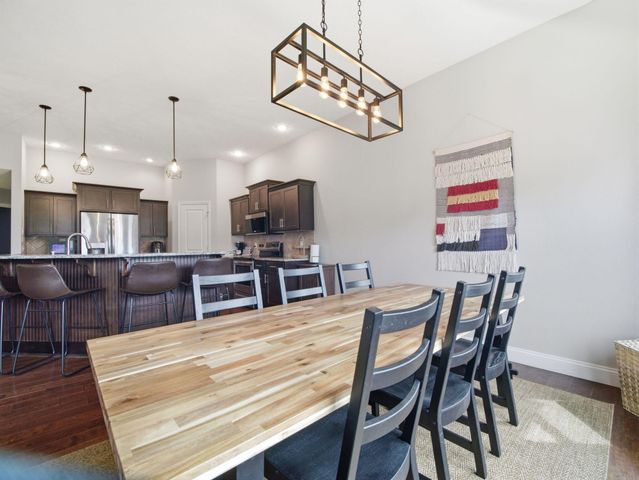 2570 E Keystone Drive, Republic, MO 65738