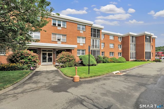 181 Melba Street 125, Milford, CT 06460