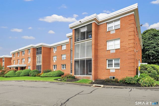 181 Melba Street 125, Milford, CT 06460
