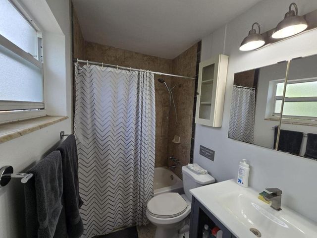 740 NE 37th Street A, Oakland Park, FL 33334