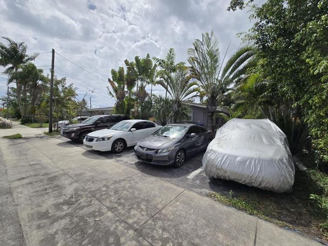 740 NE 37th Street A, Oakland Park, FL 33334