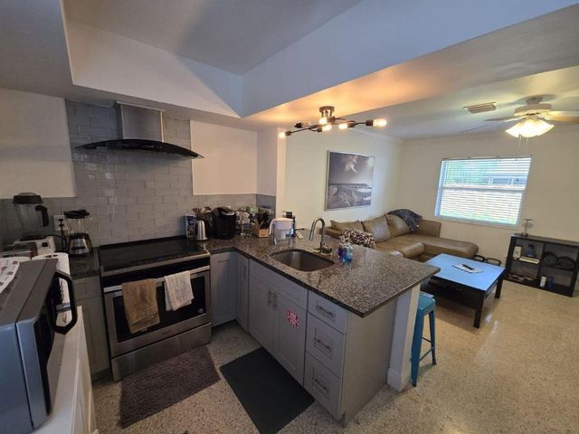 740 NE 37th Street A, Oakland Park, FL 33334