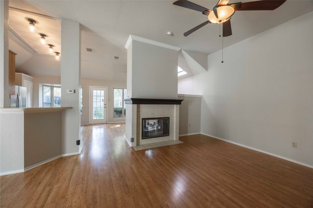 464 Arbor Club Lane, Euless, TX 76039