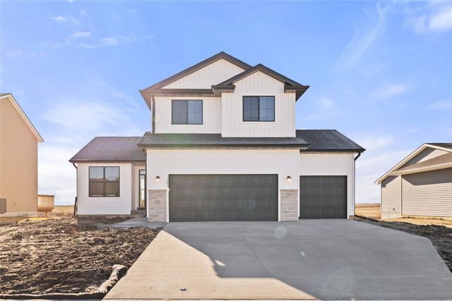 1385 Cedar Street, Waukee, IA 50263