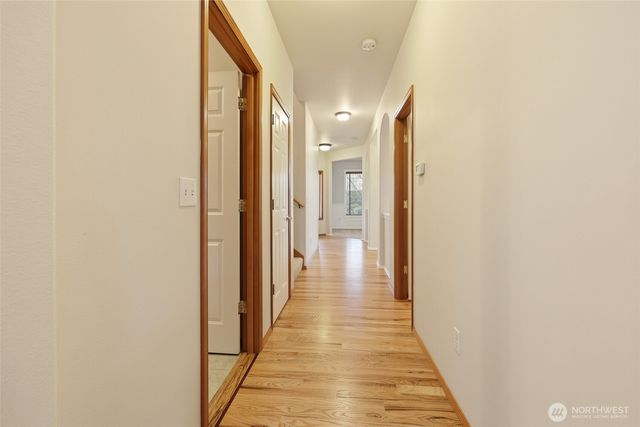 1611 12th Avenue NW, Puyallup, WA 98371