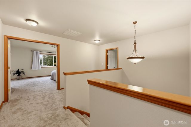 1611 12th Avenue NW, Puyallup, WA 98371