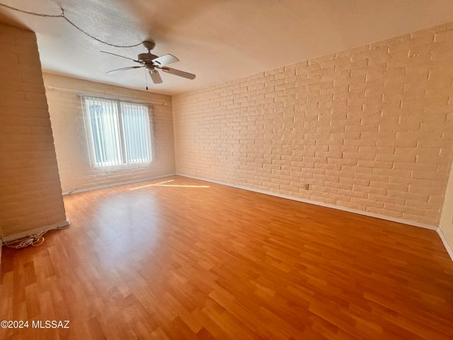 8450 E Old Spanish Trl Apt 227, Tucson, AZ 85710